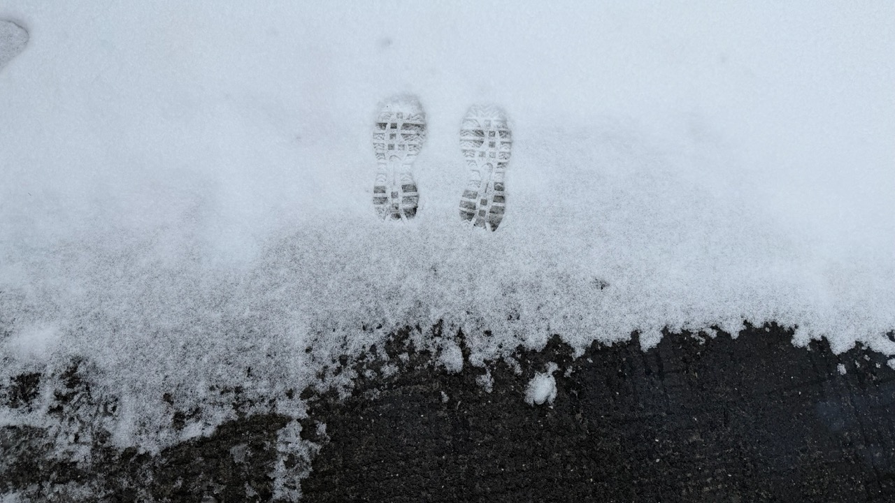 Edina footprints
